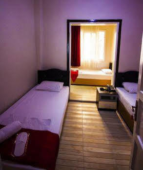 Cicek Palas Otel İzmir Ngoại thất bức ảnh